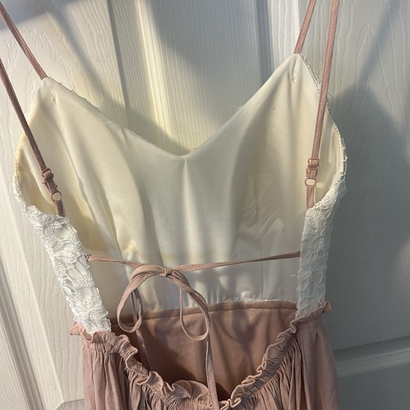 Backless floor length dress - Picture 3 of 4